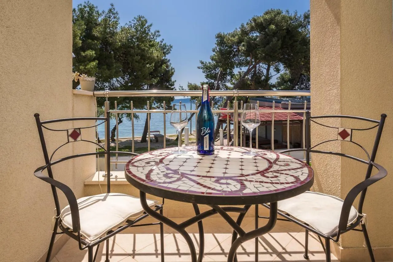 Beachfront Apartments Gabine Kastela
