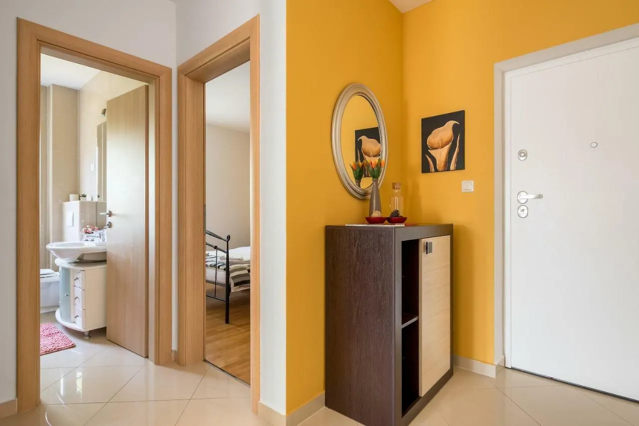 Beachfront Apartments Gabine Kastela